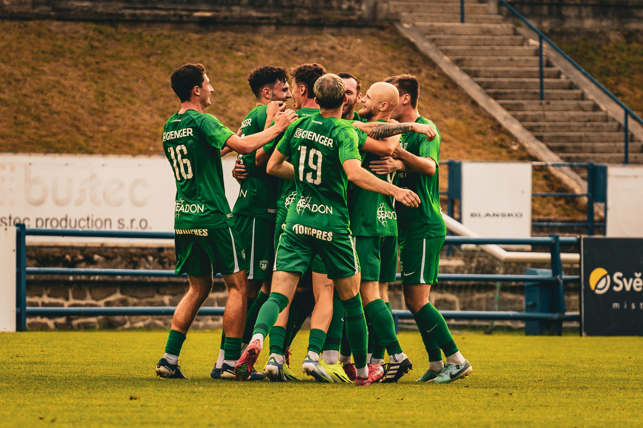 FC Hlučín slaví drtivé vítězství v Blansku!